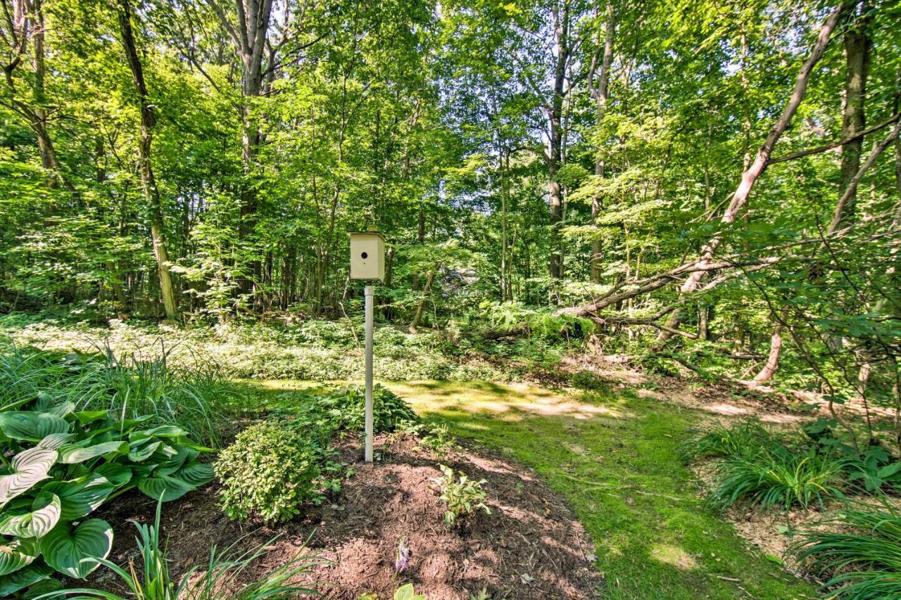 Cozy Garden Room In Welsh Mountain Suites! New Holland Extérieur photo
