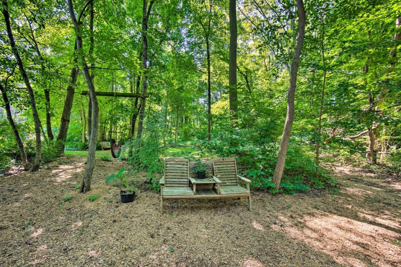 Cozy Garden Room In Welsh Mountain Suites! New Holland Extérieur photo
