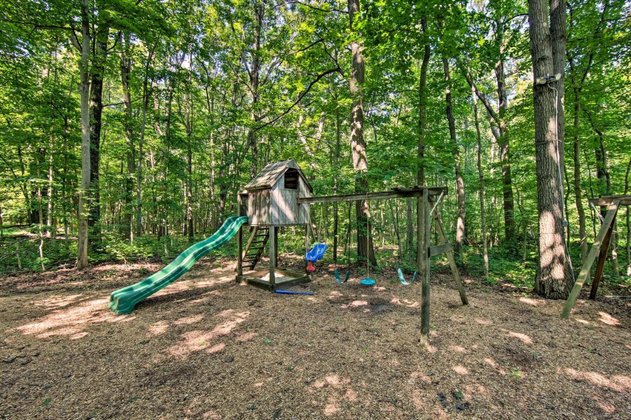Cozy Garden Room In Welsh Mountain Suites! New Holland Extérieur photo